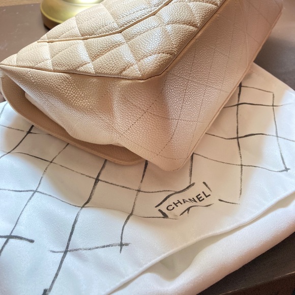 ✨SOLD✨Chanel Quilted Caviar Leather Single Flap - Picture 6 of 10